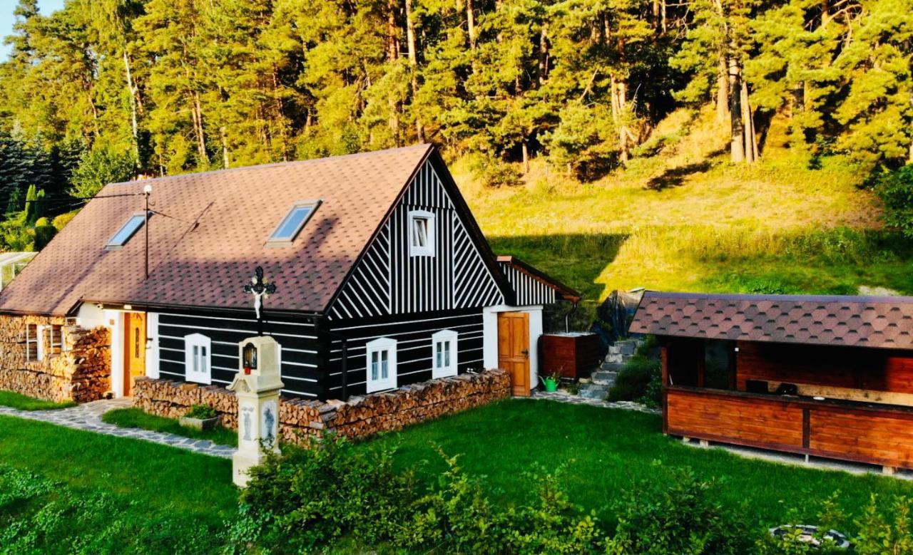 Roubenka 1818 Villa Vselibice Eksteriør billede